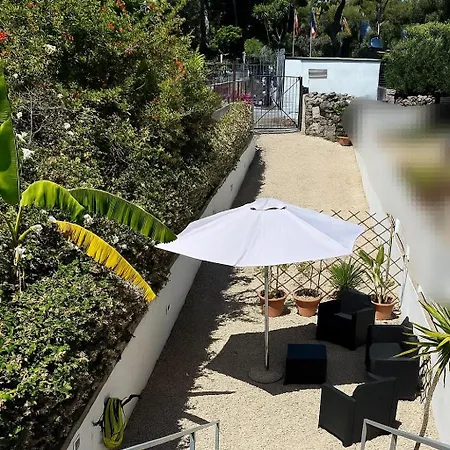 A Casa Da Antonio *